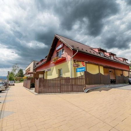 Penzion & Bar Natali Spissky Stvrtok Экстерьер фото