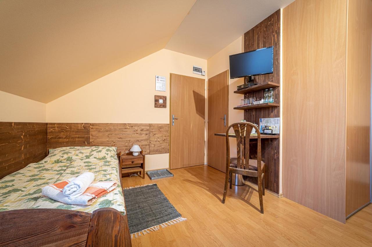 Penzion & Bar Natali Spissky Stvrtok Экстерьер фото